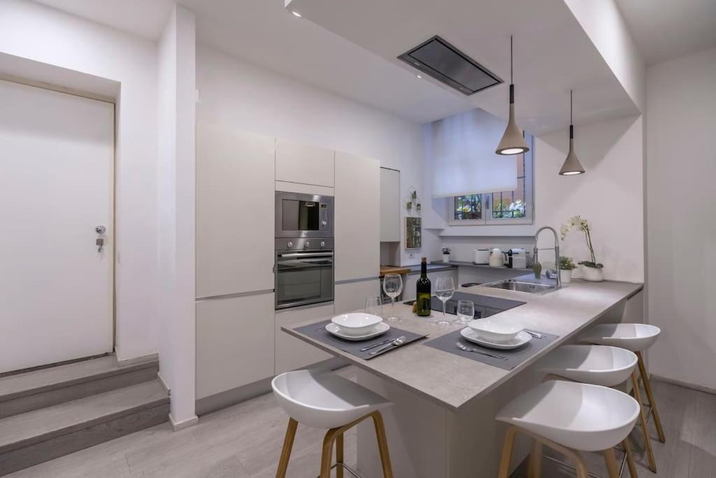 Contemporary Loft - Station Milan
